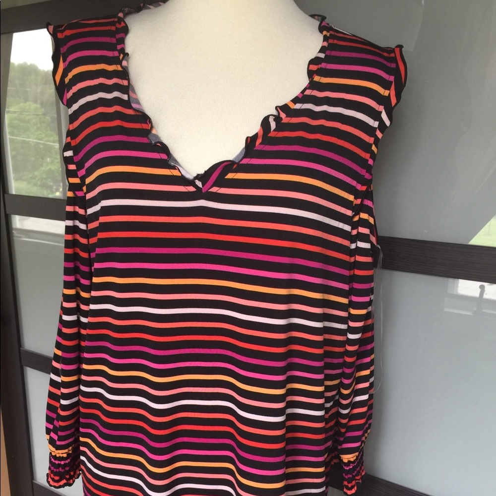 BRAND NEW Worthington cold shoulder top